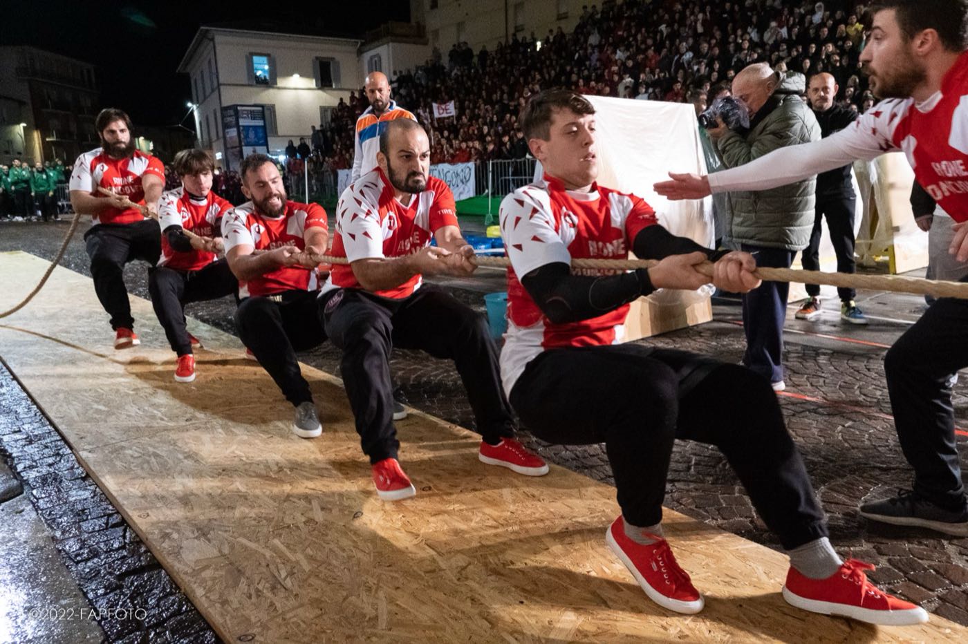 I giochi in piazza del Palio de San Michele
